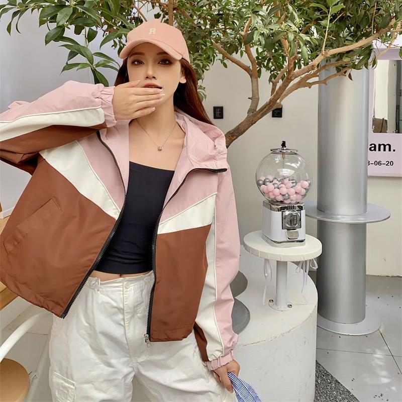 撞色拼接连帽冲锋衣外套女2025新款流行高级感时尚休闲春夏短款薄