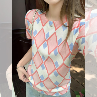 粉色圆领针织菱格短袖 洋气减龄 T恤女正肩设计感修身 百搭上衣时尚