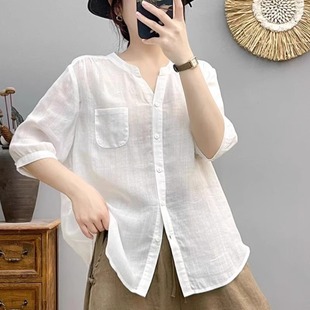 上衣时尚 白色亚麻V领防晒短袖 五分袖 宽松透气衬衫 设计感 T恤女薄款