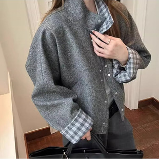 立领格子拼接毛呢外套女秋冬加厚外穿设计感单排扣短款上衣设计感
