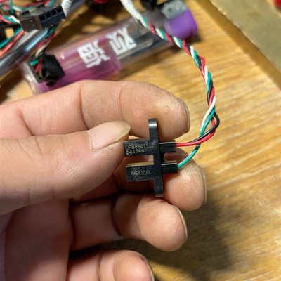 OPB880T51Z光电传感器  一起26个 单