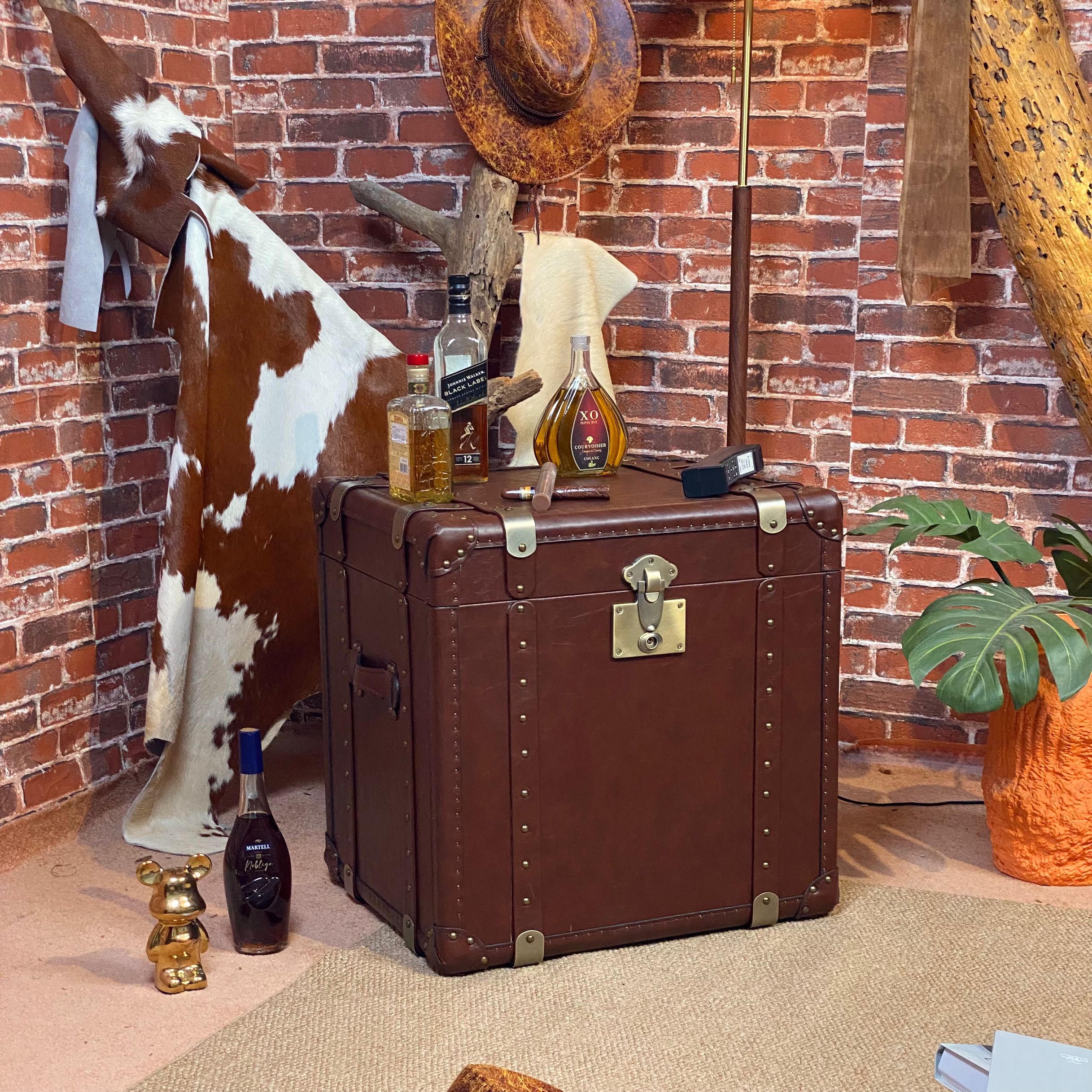 中古风创意复古深棕色皮箱茶几