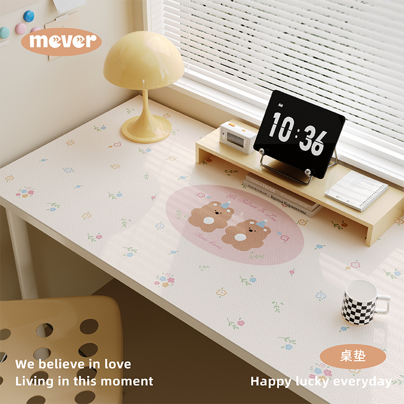 可定制卡通皮革防水桌垫