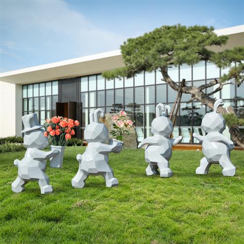 卡通几何兔子摆件园林装饰品户外大型创意景观玻璃钢落地组合雕塑