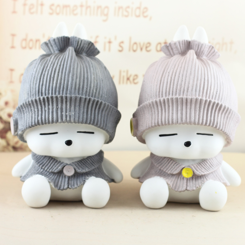 大号流氓兔储钱罐塑料儿童卡通防摔存钱罐成人储蓄罐超大 零钱罐