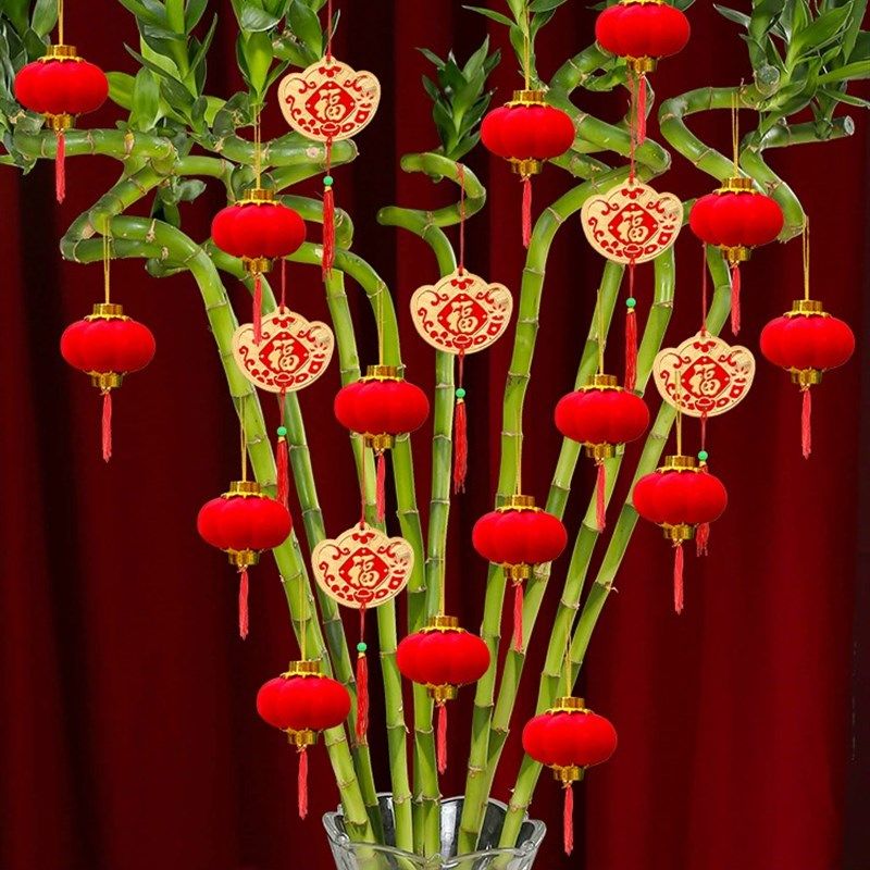 新年小灯笼绿植盆栽挂树上的装饰品发财树富贵竹挂件室内2023兔年