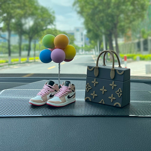 极速汽车摆件2h022可爱模型中控台个性创意网红车载车内轻奢品装