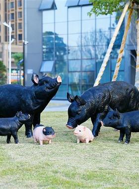 嘉兴黑猪模型雕塑仿真猪玻璃钢工艺装饰摆件动物园林庭院餐厅农场