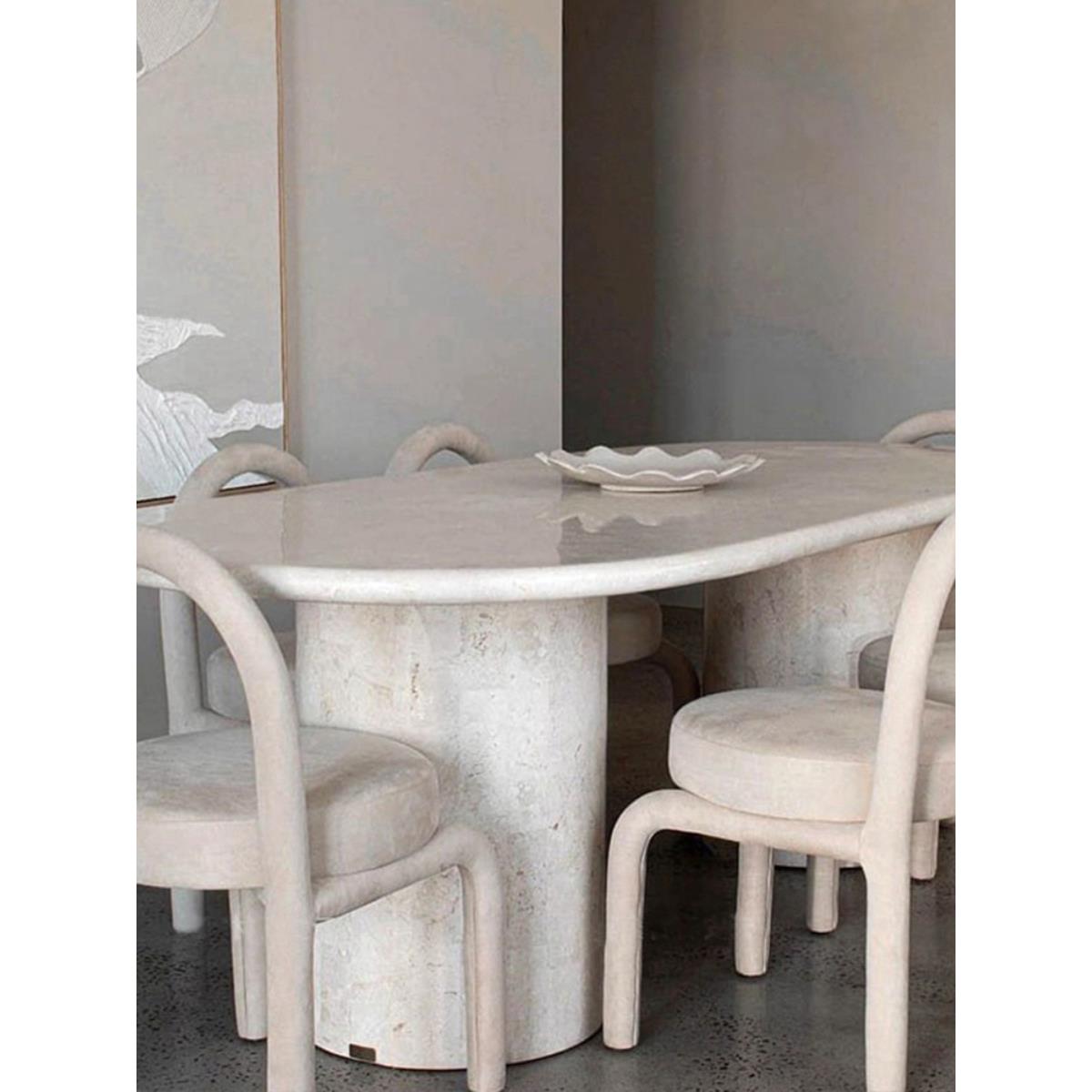 天然大理石椭圆餐桌中古复古侘寂风圆桌轻奢家用天然洞石桌子