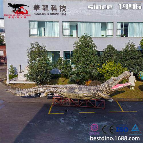 硅胶仿真动物模型玩具电动仿真爬行鳄鱼遥控操作商场公园游园引流