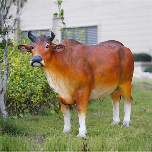 户外大型仿真黄牛玻璃钢雕塑农耕文化牛肉店门口动物模型装饰摆件