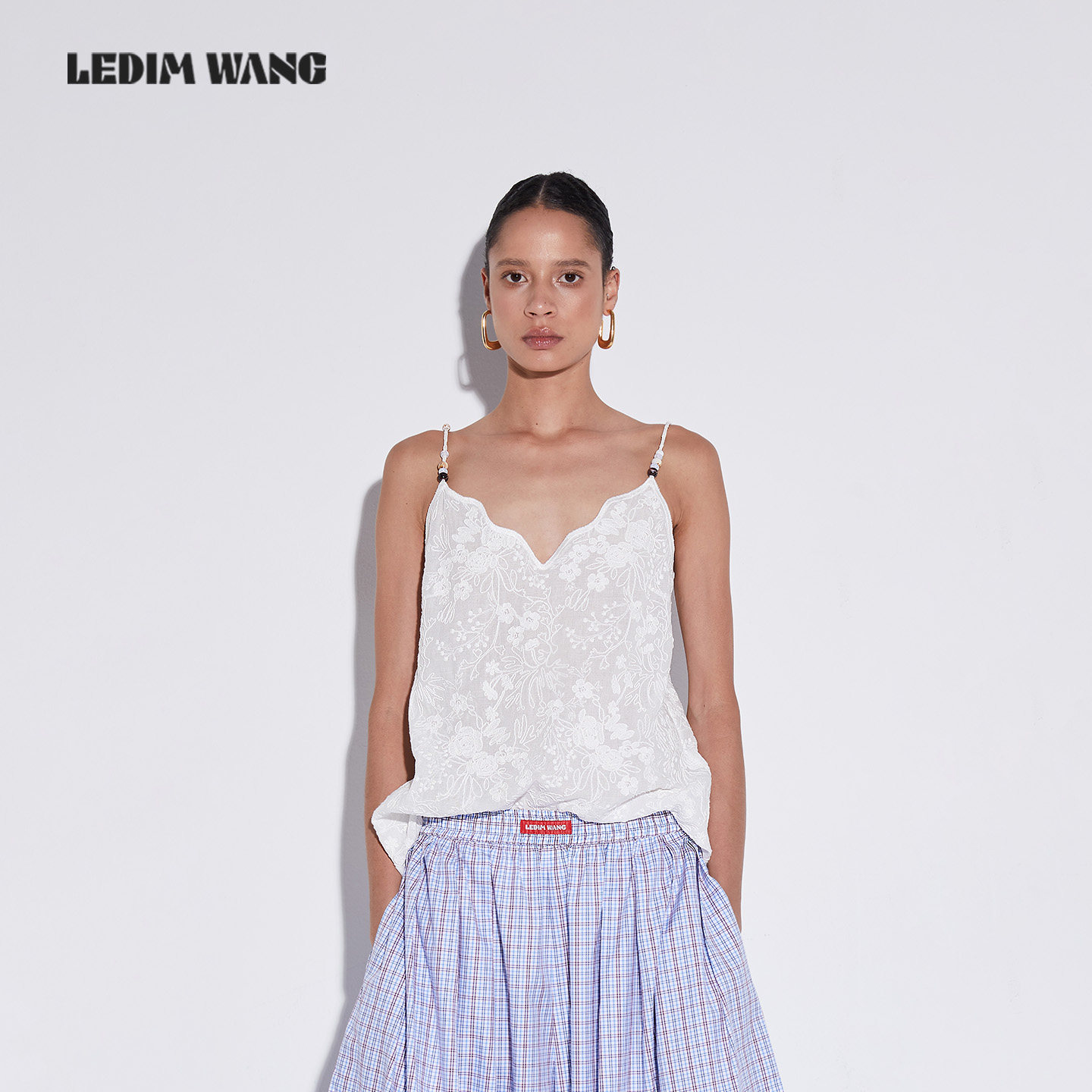 LEDIM WANG法式镂空蕾丝吊带背心女夏季新款白色绣花设计显瘦上衣