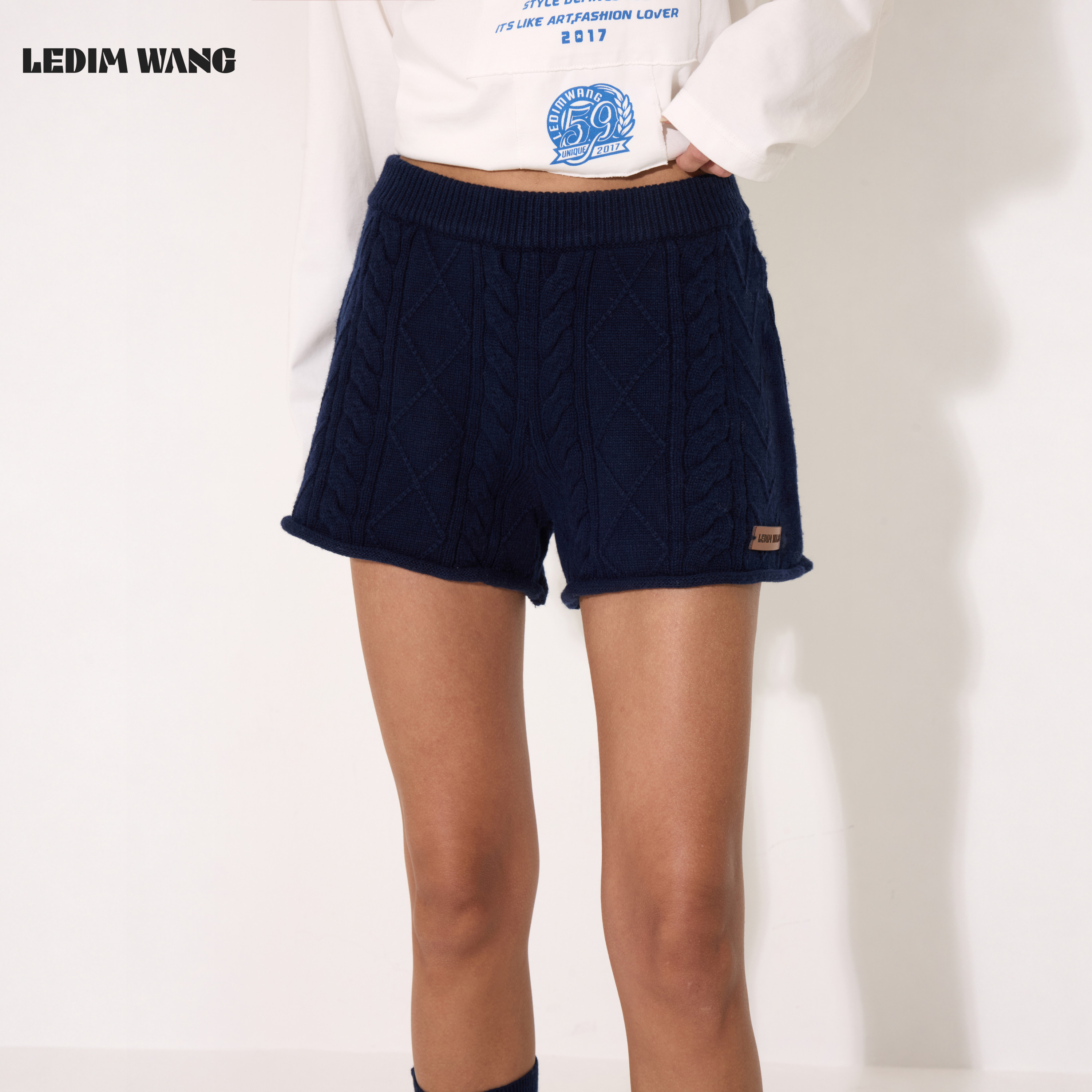 LEDIM WANG绵羊毛绞花针织休闲裤女藏青色叠穿宽松短裤26秋冬新款