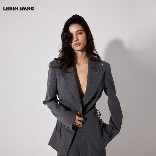 LEDIMWANG休闲风烫钻修身短外套