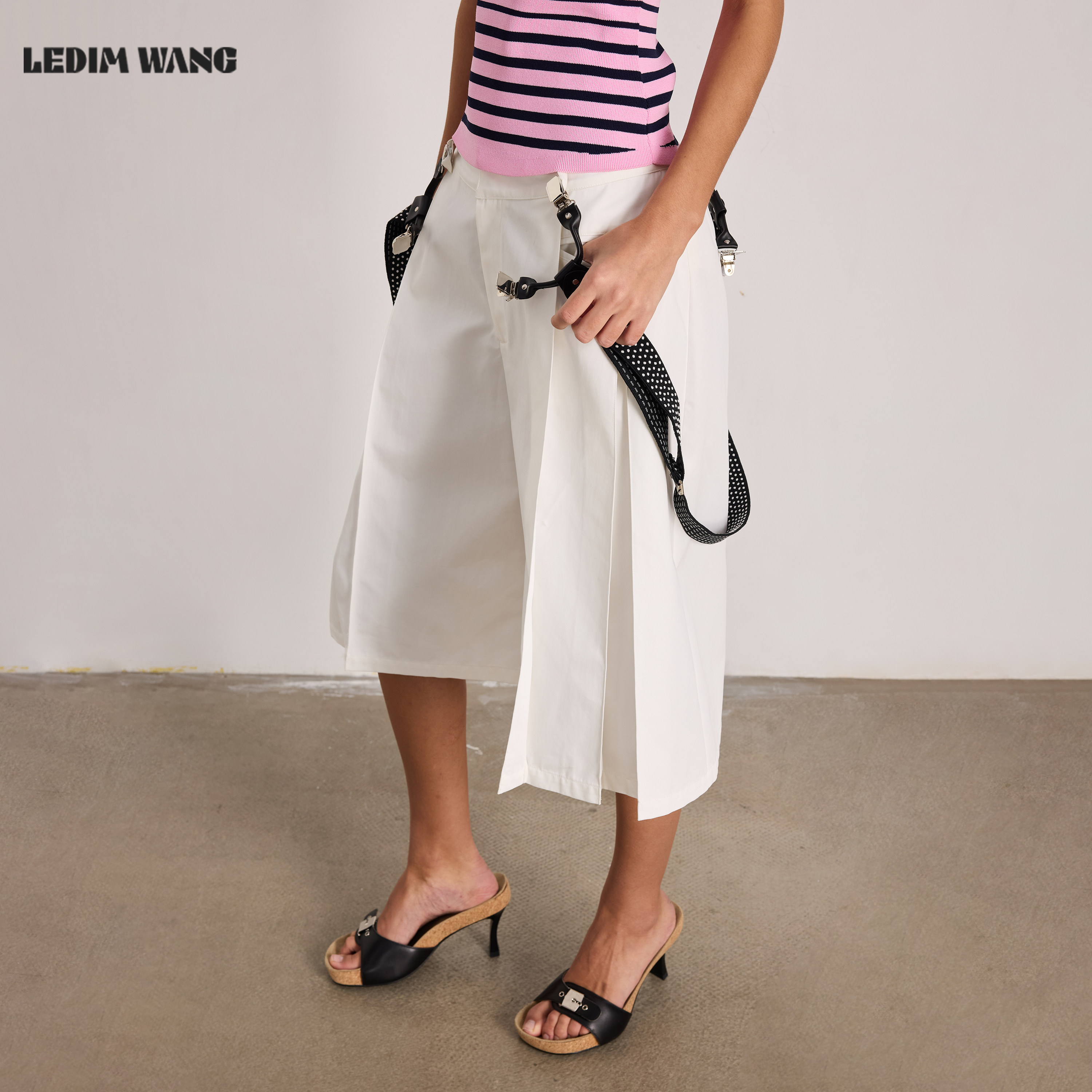 LEDIM WANG百慕大褶子可拆背带中裤休闲裤白色极简短裤26夏季新款