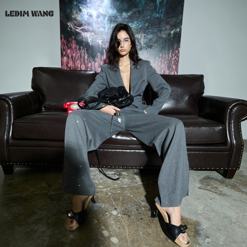 LEDIMWANG烫钻时尚套装女