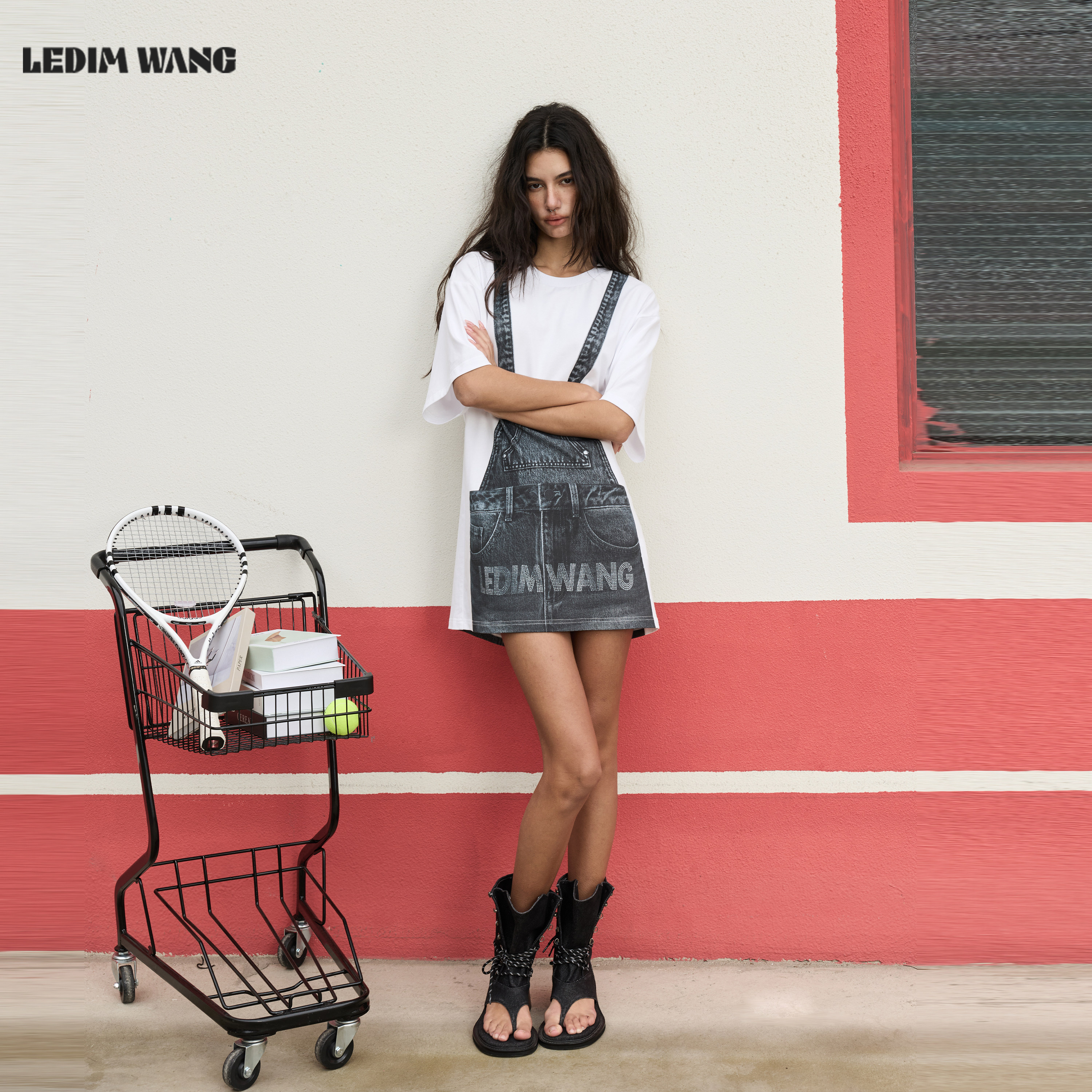 LEDIM WANG复古背带印花短袖连衣裙女宽松休闲简约T恤裙26夏新款