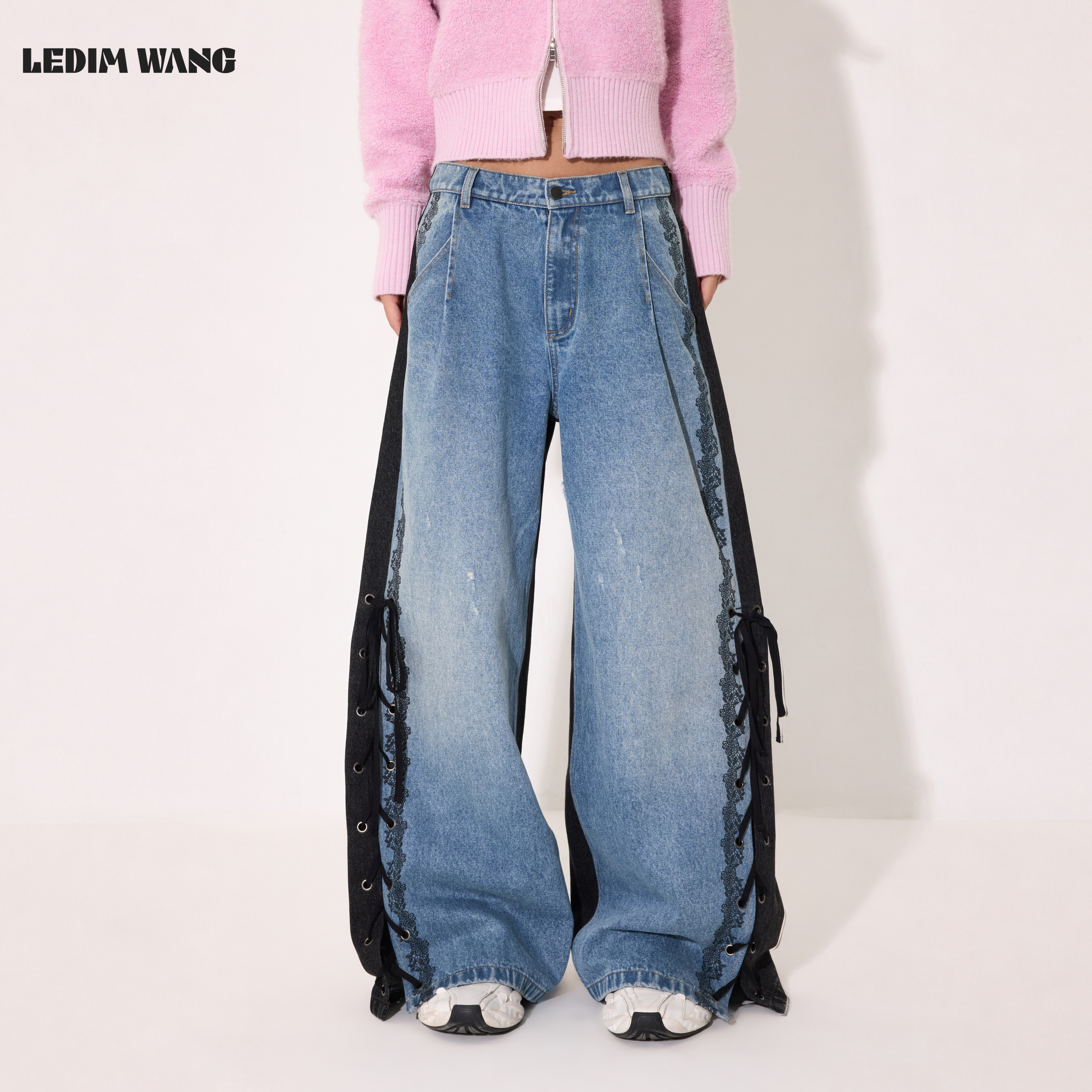 LEDIM WANG撞色蕾丝拼接牛仔裤女印花穿绳结构阔腿长裤26秋冬新款
