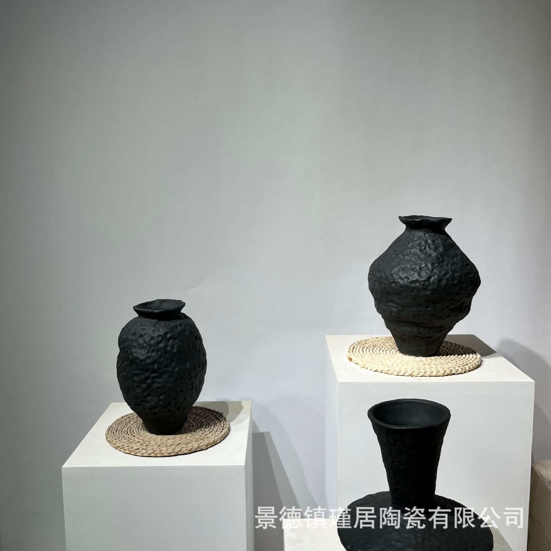 简约陶瓷手工花瓶客厅、桌面、玄关、落地摆件创意艺术黑色花器