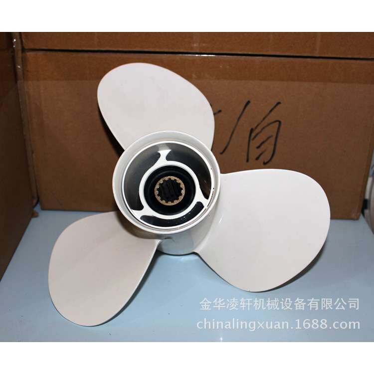 2冲程40马力船外机13寸螺旋桨 69W-45945-00-EL