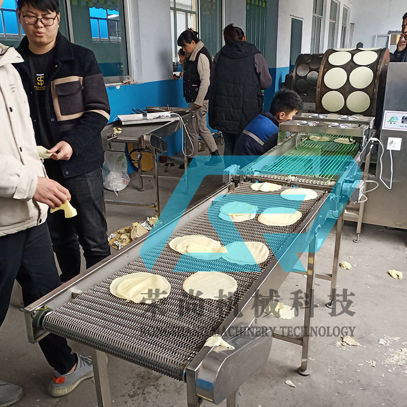 供应烘烤制皮机面皮制机蛋卷皮荷叶饼机电磁加热烤鸭饼机