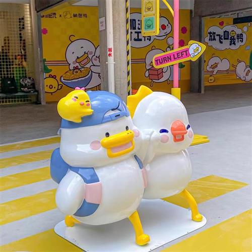 玻璃钢卡通雕塑定制动漫人物企业形象公仔摆件声场厂家装饰美陈