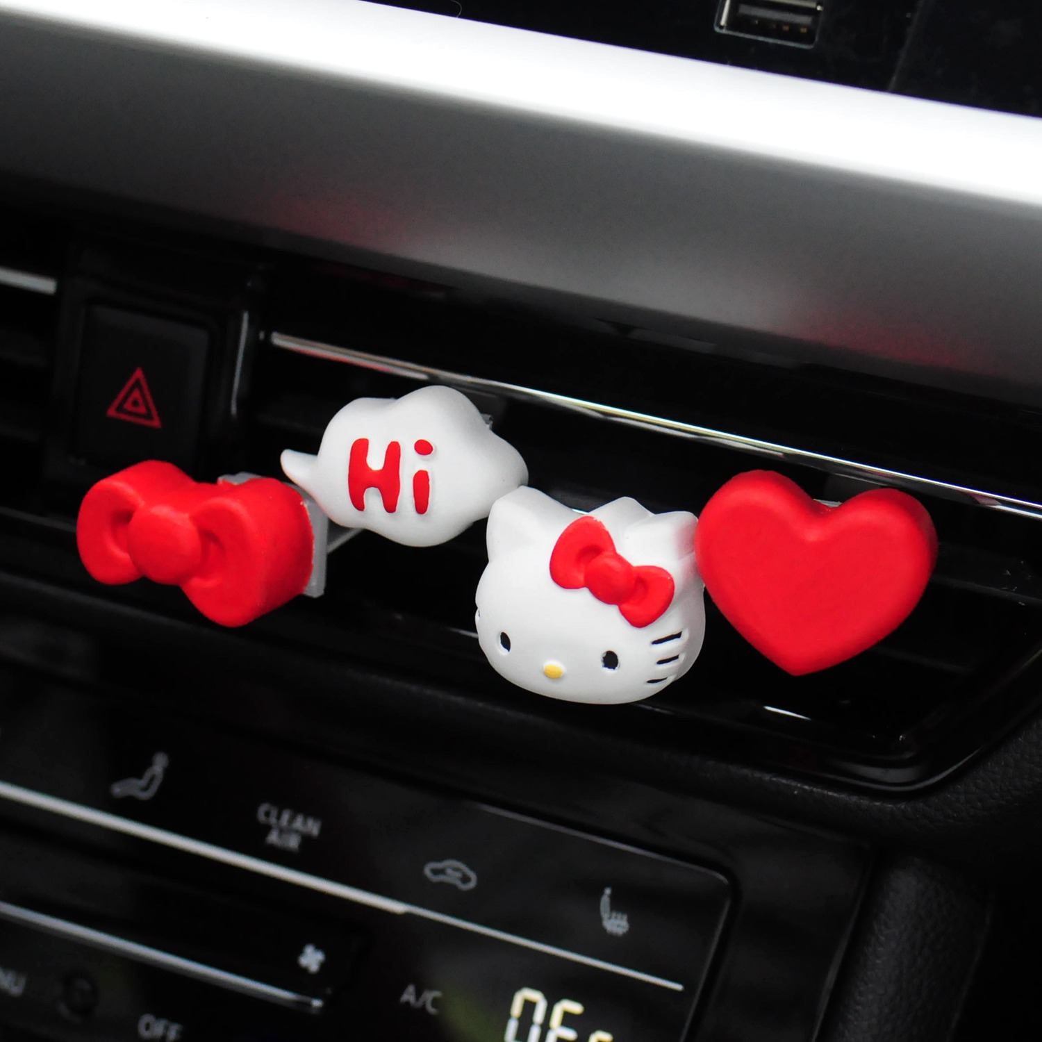 可爱KT猫车载香薰送大瓶精油