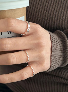 s925纯银波浪曲线戒指女 基础款ins小众可叠戴光面极细素圈食指环