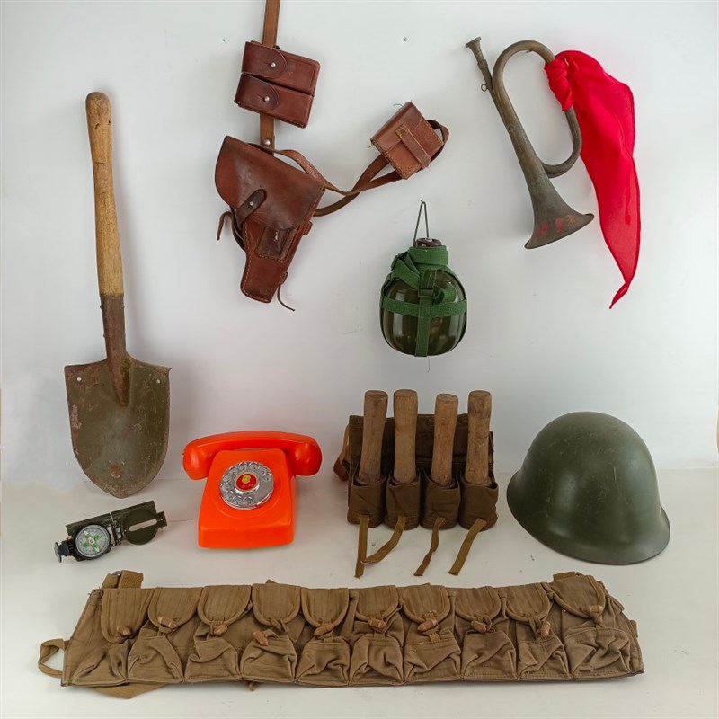 速发战展时期老物件二战收藏纪念品复古怀旧老件摆爱国宣传争览品