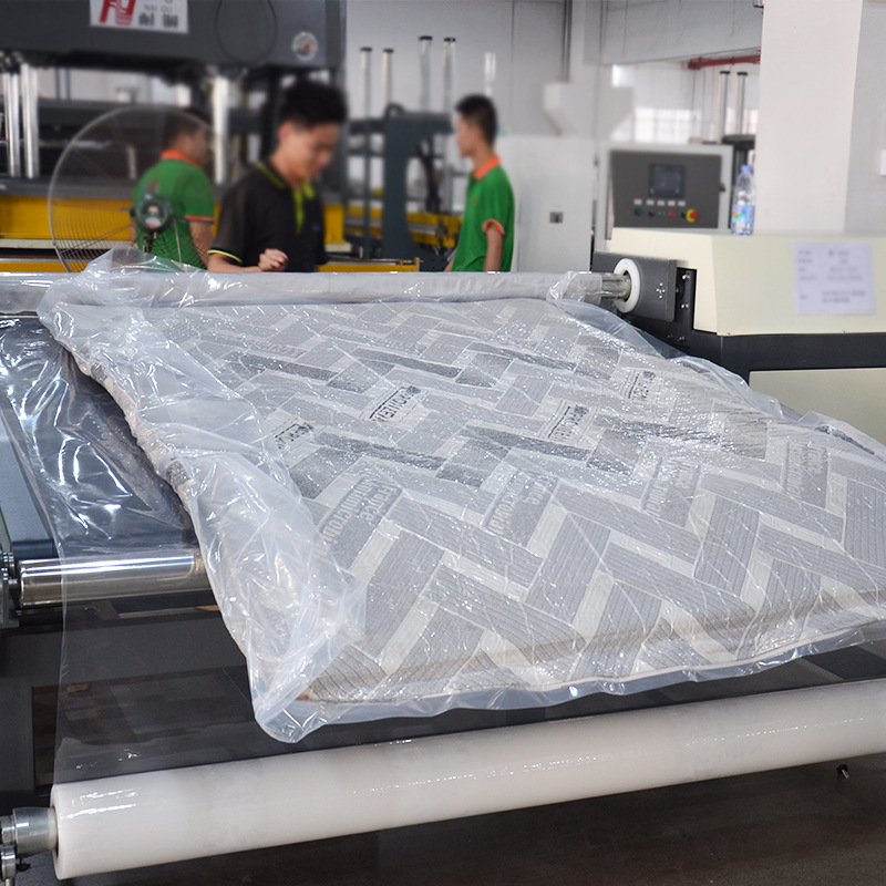 工厂定制半自动海绵床垫卷包机弹簧床垫打包机床垫沙发打卷包装机