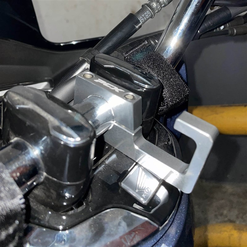 适用HONDA本田PCX150 pcx160/125 改装车把挂钩 22MM直径置物挂钩