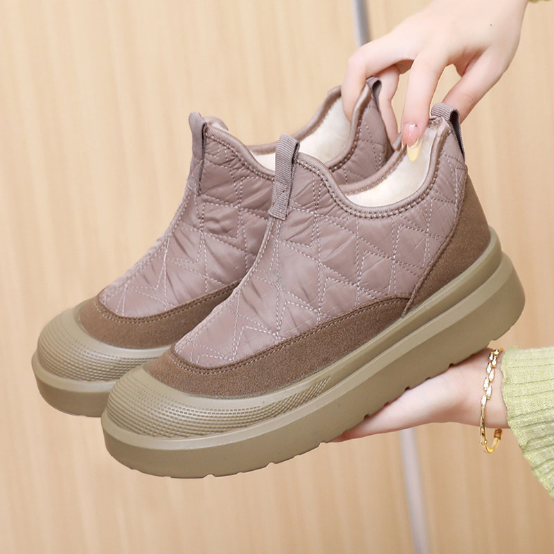 冬季新款加厚保暖雪地靴厚底高帮加绒妈妈鞋一脚蹬防滑防水女棉鞋