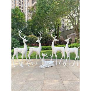 彷真白鹿摆件户外园林景观梅花鹿动物玻璃钢雕塑婚礼美陈装 饰小品