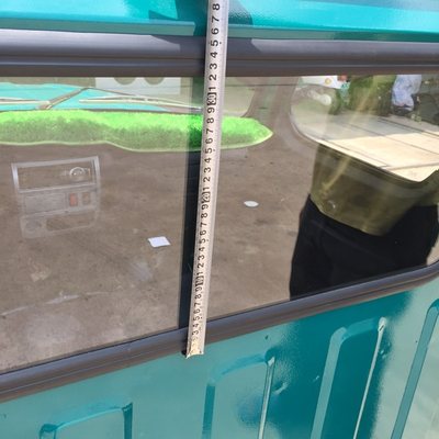 推荐【钦州扬声汽配】原厂钦机福达福星两缸车后窗玻璃(5x312x95