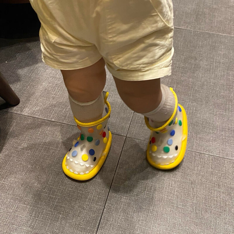 透明彩虹波点儿童雨鞋男女童宝宝幼儿园上学可爱卡通小鲨鱼雨水靴