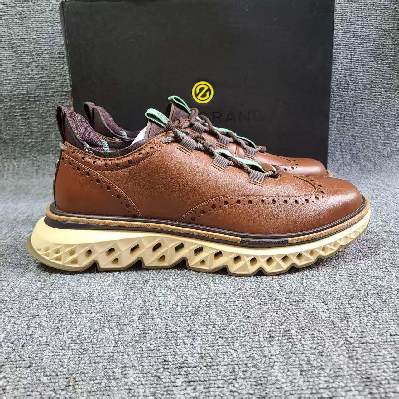 Cole Haan/歌涵 男鞋休闲鞋 布洛克雕花运动钻石底老爹鞋
