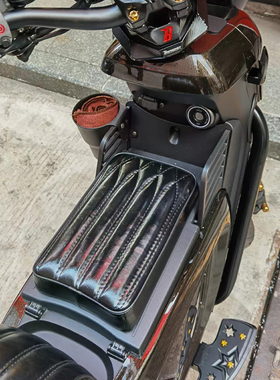 粤牛坐垫同款小牛UQI/U1C/UQI+/UB中置箱坐垫加装中箱BB垫直上