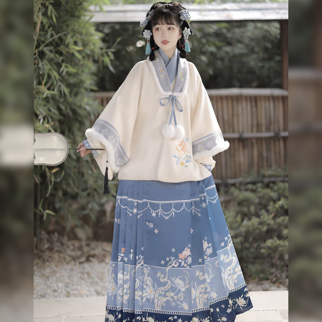 原创汉服女【海棠】明制加绒加厚短袄琵琶袖马面裙蓝色套装冬季款