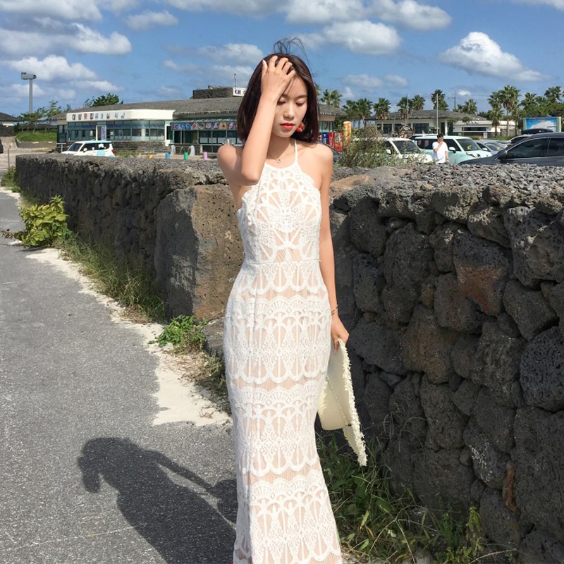 速发马尔代夫三亚沙滩裙夏白色蕾丝露背礼服泰国吊带连衣裙性感超