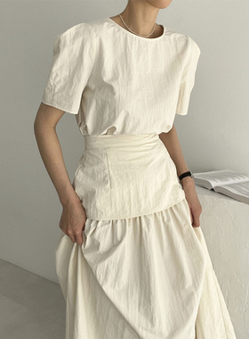 高货ch夏季法式简约圆领纯色泡泡袖+高腰大摆型半身裙