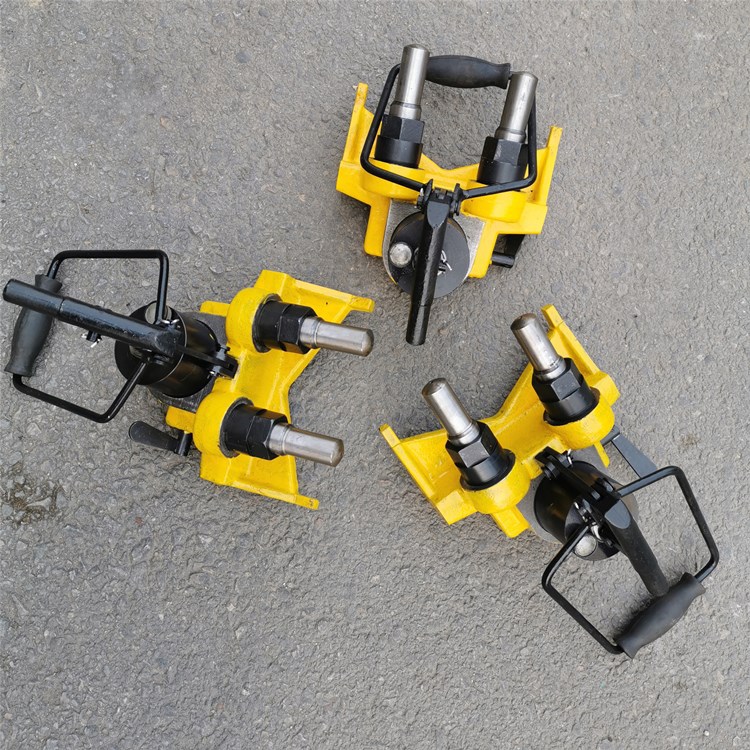 鑫隆带压杆轨距轨缝液压型调整机 线路施工改道器简单好用