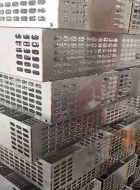 极速厂促新304 31o6L精品不锈钢板激光切割水箱盒子加工定做钣金