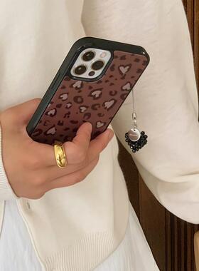 Sweear韩国代购ins风甜美粉色爱心豹纹苹果16promax手机壳磨砂质感iPhone16/15/14/13/12去全包防摔手机套