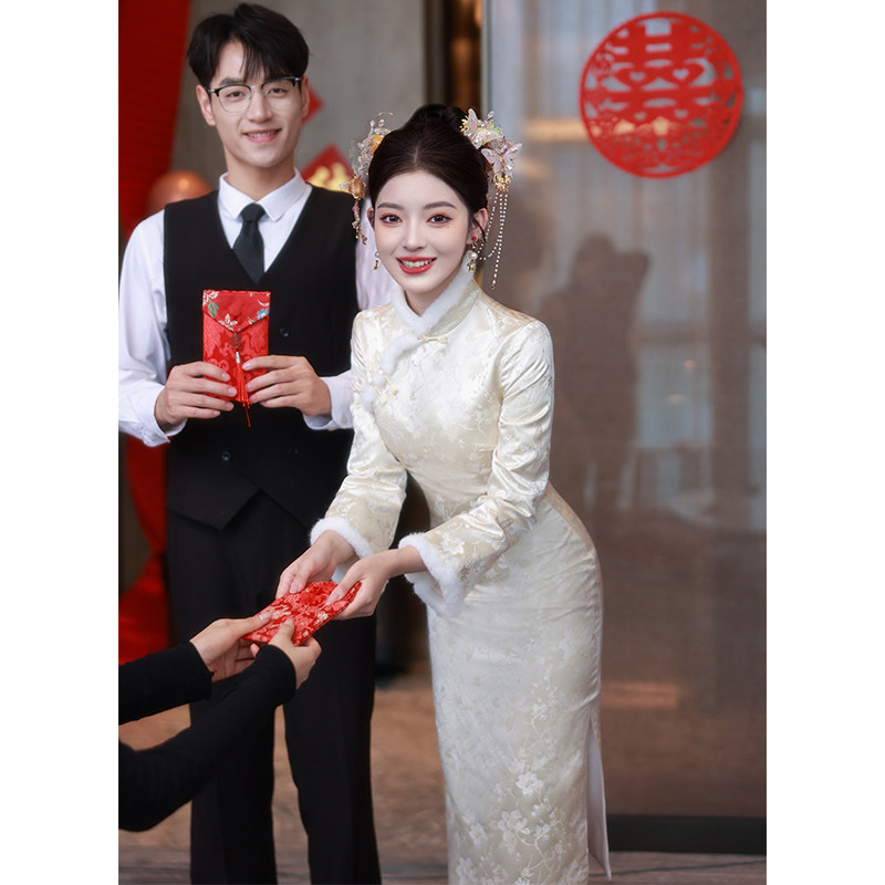 好货新中式秋冬毛毛年轻款旗袍订婚礼服2025新款新娘国风香槟色敬