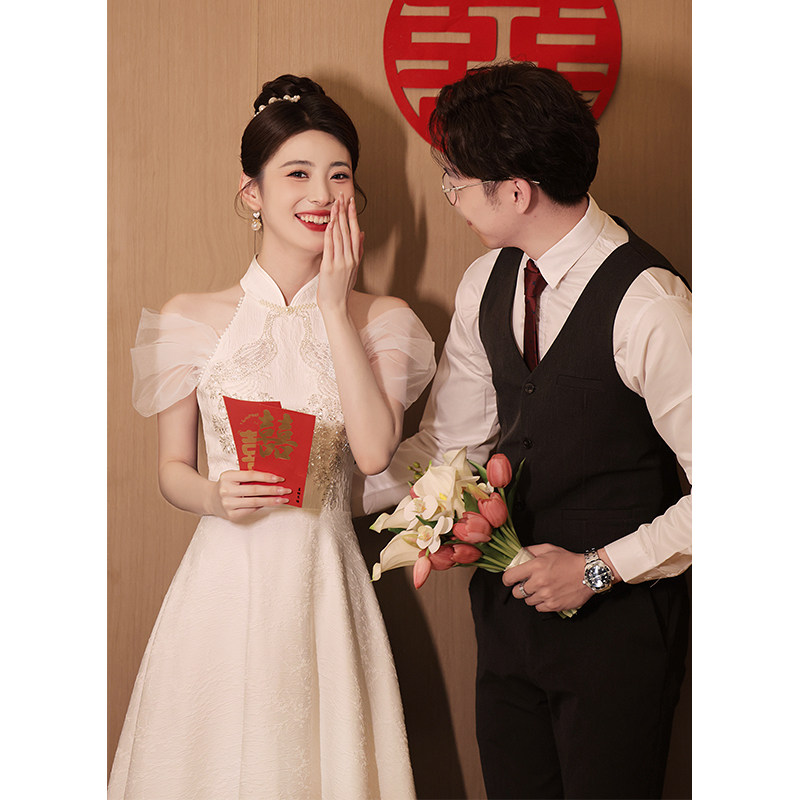 好货新中式挂脖旗袍订婚礼服2025新款平时可穿领证小个子白色新娘