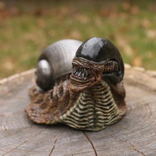 好货Resin Ornaments Aliens Snail Statue Figure Statues Model