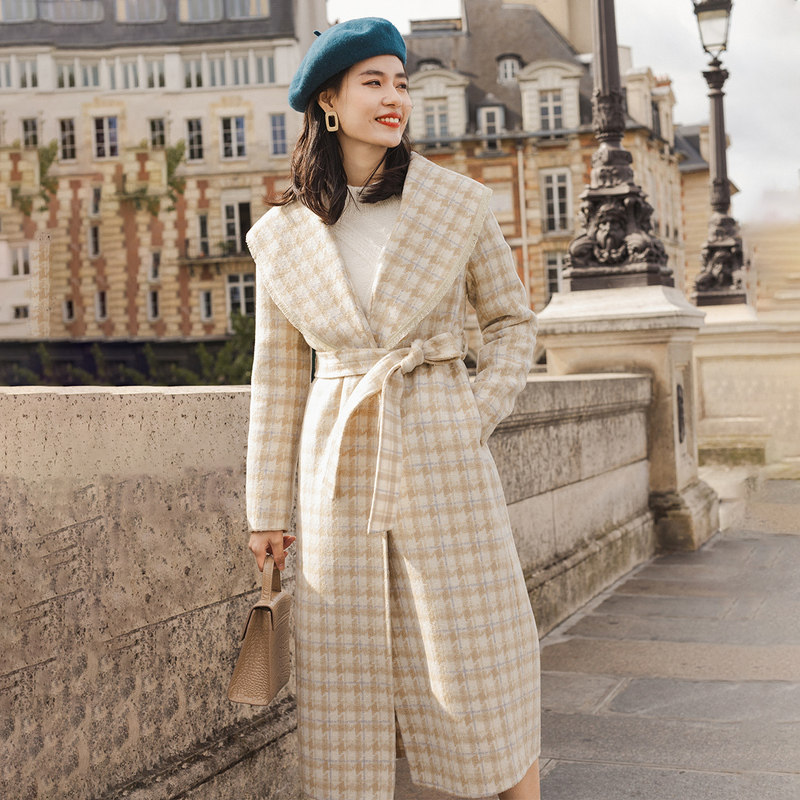 【商场同款】茵曼冬装文艺复古大翻领系带格纹双面呢外套女
