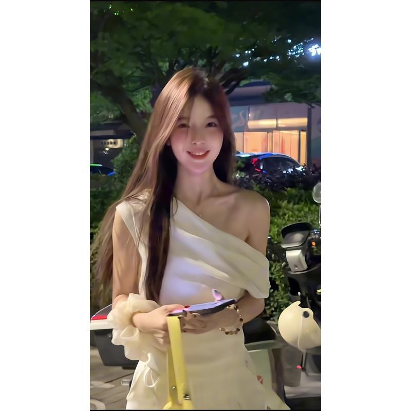 时尚潮流斜肩露肩上衣女2025夏季气质穿搭一整套简约垂感阔腿裤潮