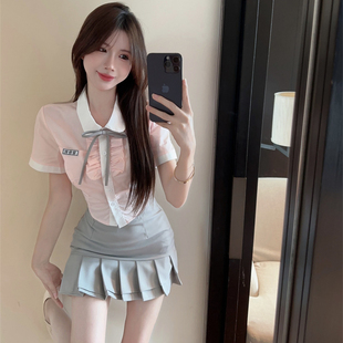 女甜美蝴蝶结粉衬衫 JK制服纯欲学院风套装 灰百褶裙两件套