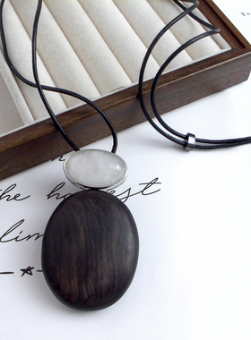 黑檀木水晶石拼接项链女轻奢高级感个性小羊皮绳毛衣链秋冬新款